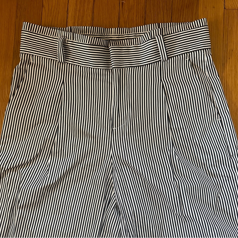 Banana Republic striped wide leg cropped pants - Picture 3 of 10